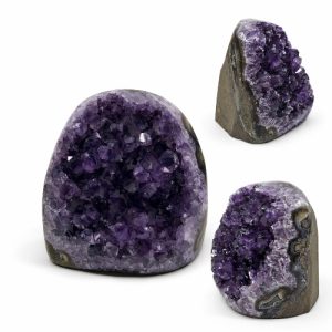 Ametistična geoda – unikatni naravni kos 2, sprednji in bočni pogled