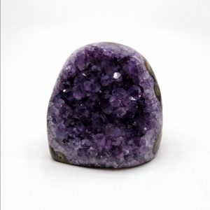Ametistična geoda – unikatni naravni kos 2 z vijoličnimi kristali